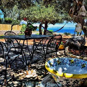 https://villa-cala-bianca.sicilyhotelsitaly.net